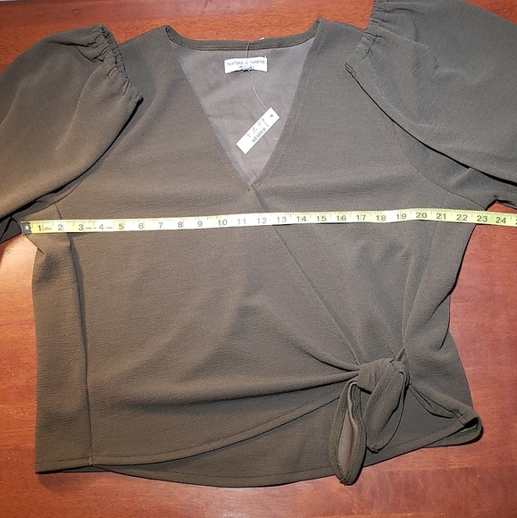 NWT Madewell Texture & Thread Crepe Wrap Top - Picture 4 of 8